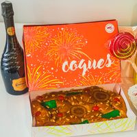 COCA DE SAN JUAN PEQUEÑA, CON CAVA Y PIRULETAS